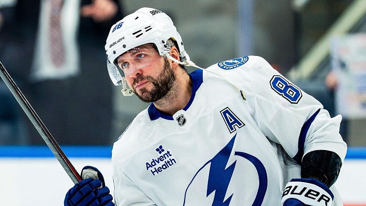 Кучеров вышел на пятое место по количеству очков среди россиян в НХЛ