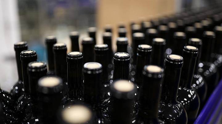 Россия ежегодно наращивает объемы производства вина и площади виноградников