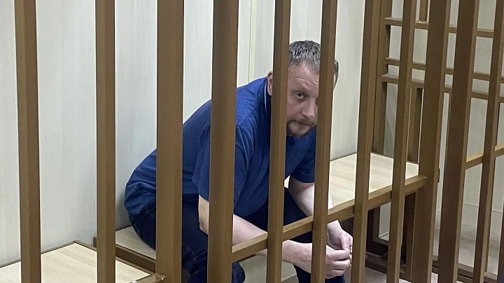 Тюменцу вынесли приговор за надругательство над девочкой в подъезде