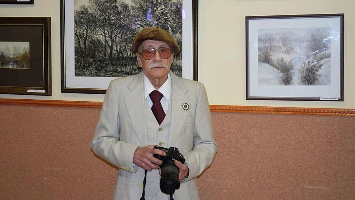 Умер советский и украинский художник Валерий Сыров