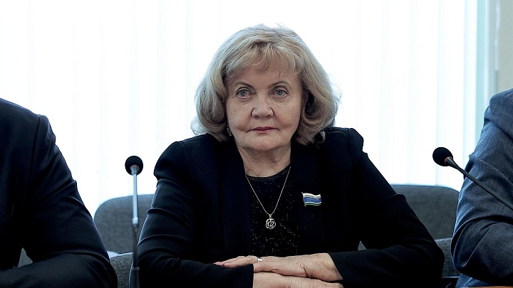Бабушкина: за 5 лет депутаты Свердловской области оказали помощь 9,5 тысячам жителей